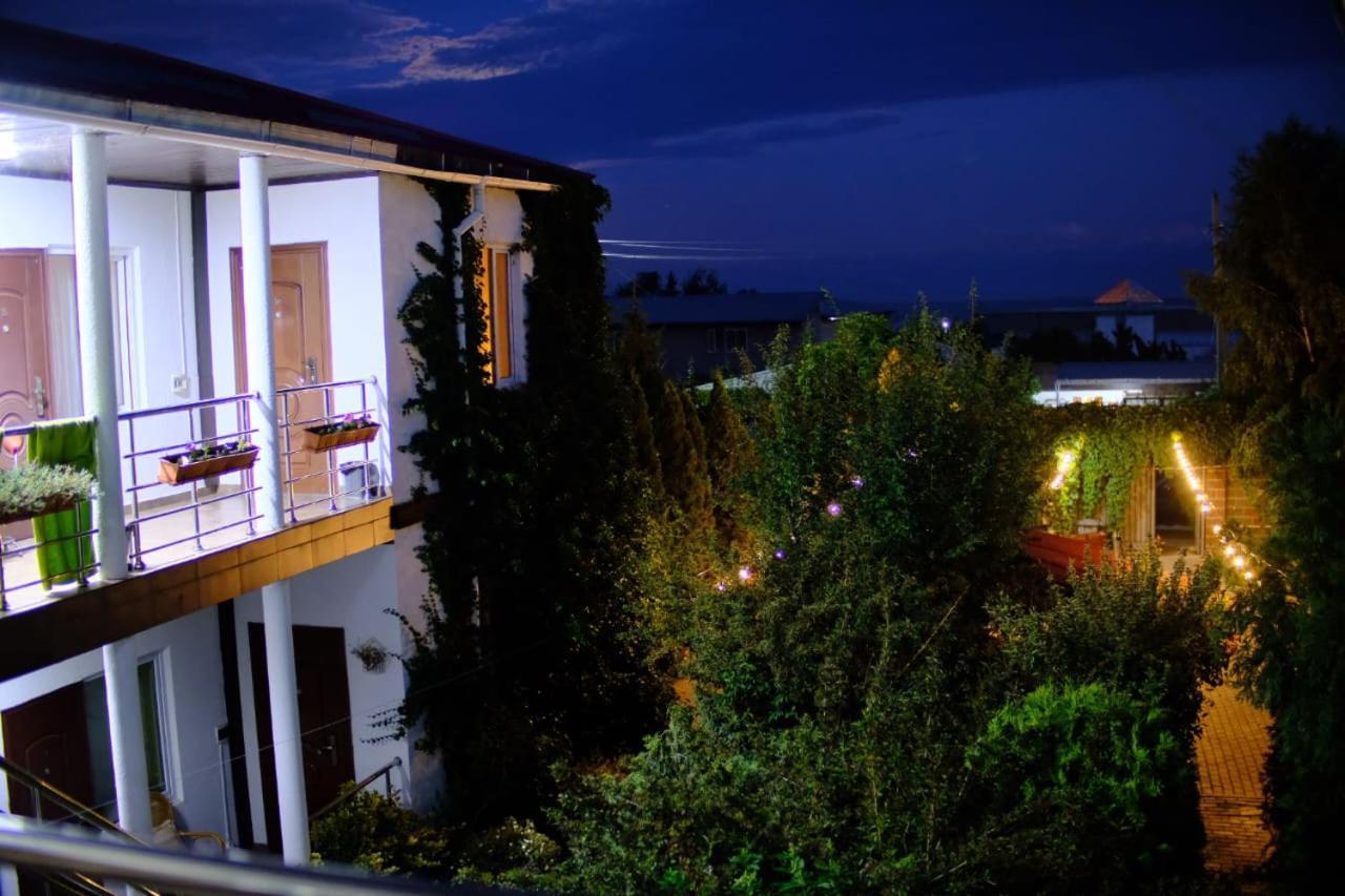 В Гостях На Иссык-Куле Hotel Cholpon-Ata Exterior foto